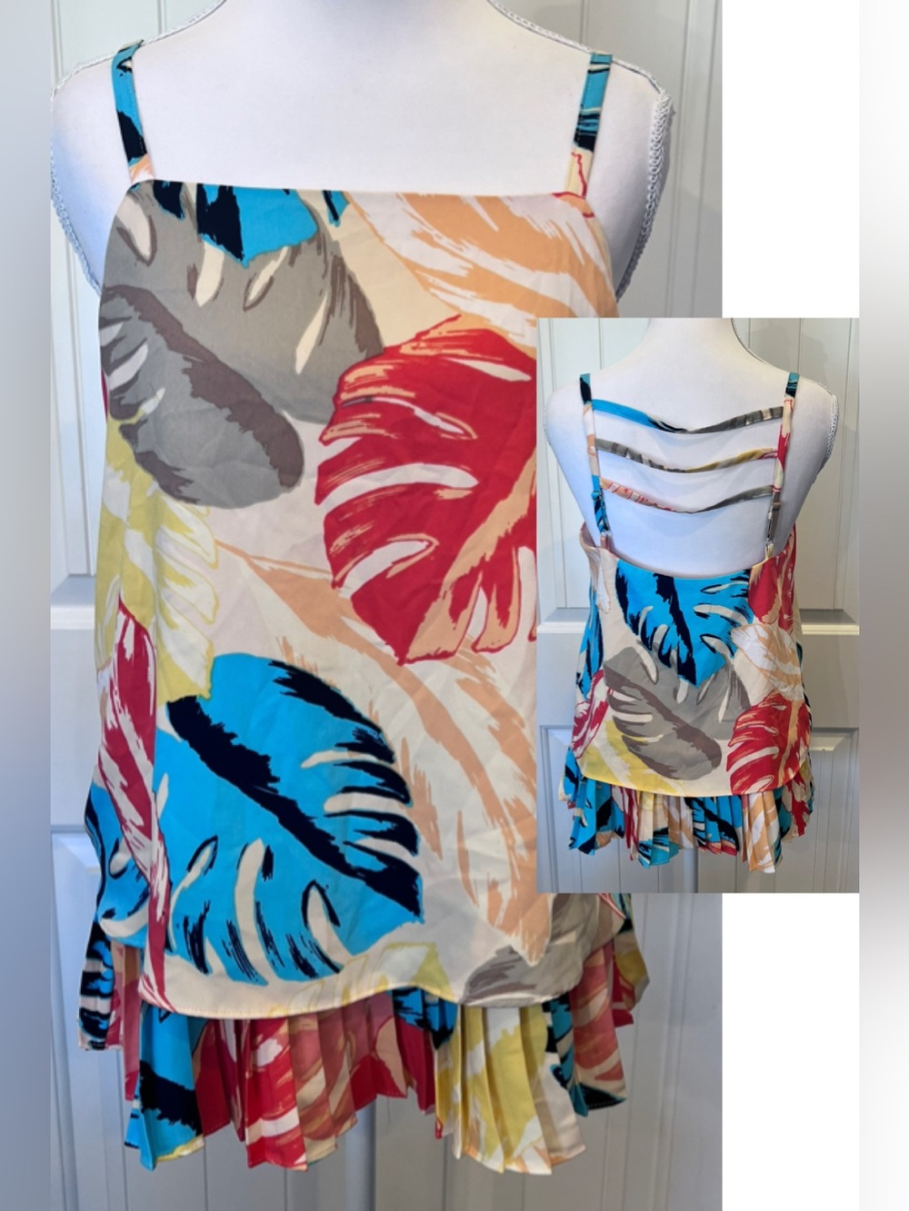 Tropical leaf print cami top Adjustable Straps Pleated Hem Triple Back Straps